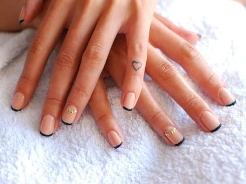 Exquisite nails