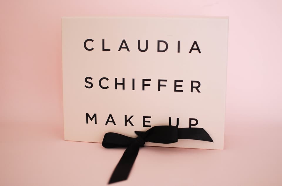 Claudia Schiffer Make up