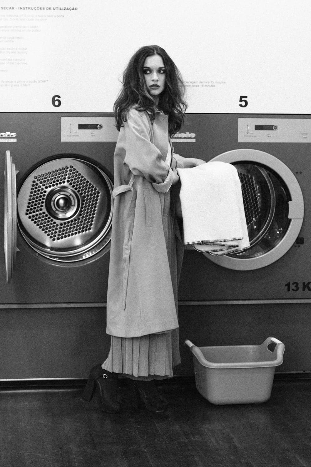 Waiting Season for Magnética Magazine — 4
